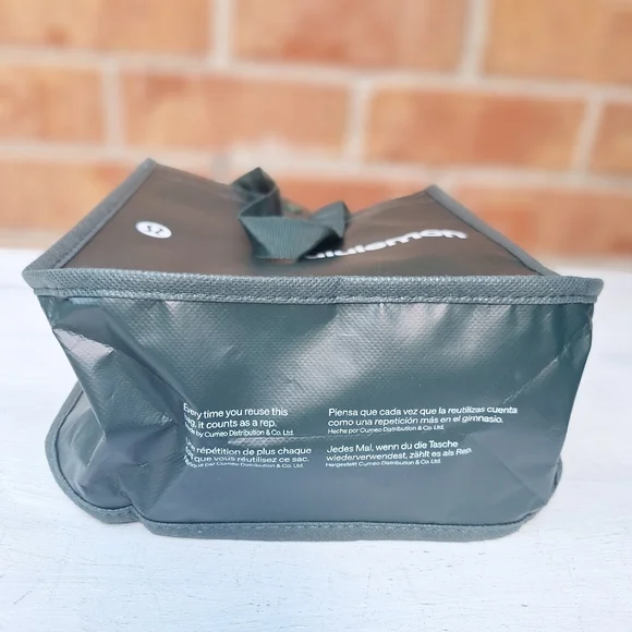 Tote Bag Lululemon with Logo and Snap Closure at top Canvas Dark Green - Picture 7 of 17